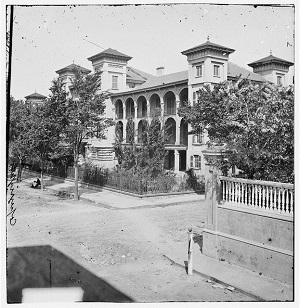 [Charleston, S.C. Roper's Hospital; a closer view]
